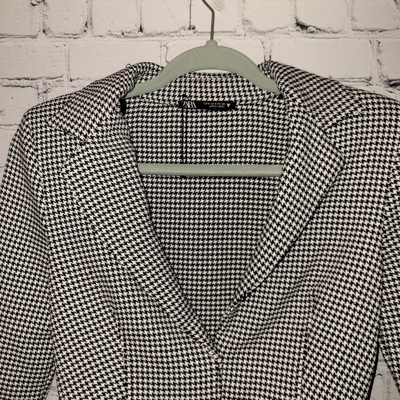 Zara Houndstooth Bodysuit - Picture 3 of 7